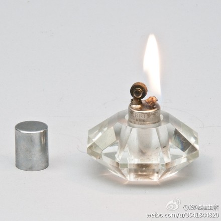 Allbright Octagonal Crystal Glass Table Lighter（分享自 @豆瓣东西） http://t.cn/RvjeW4g