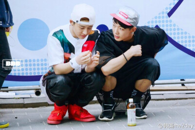 DOUBLE B B.I×BOBBY