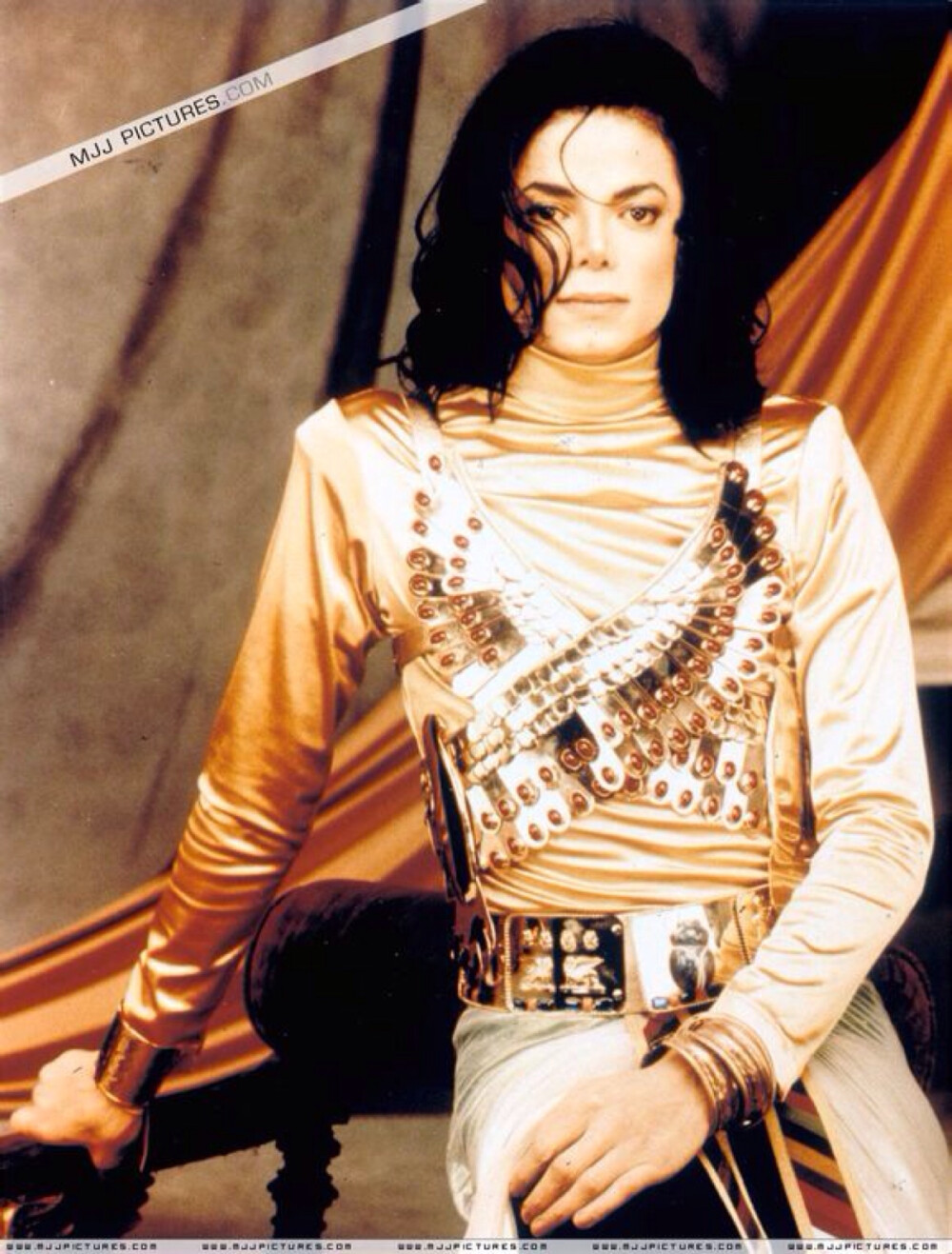 King of POP--the most beautiful man who ever existed in this freaky earth.