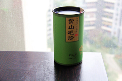 茗江南茶叶 雨前一级黄山毛峰绿茶 春茶50克http://detail.tmall.com/item.htm?spm=a230r.1.14.227.KJlIYc&amp;amp;id=42733686409&amp;amp;abbucket=19&amp;amp;_u=5214ih14ada1