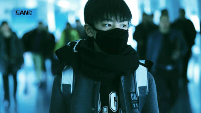 TFBOYS王俊凯 王俊凯，141207首都-江北机场高清图 cr.logo