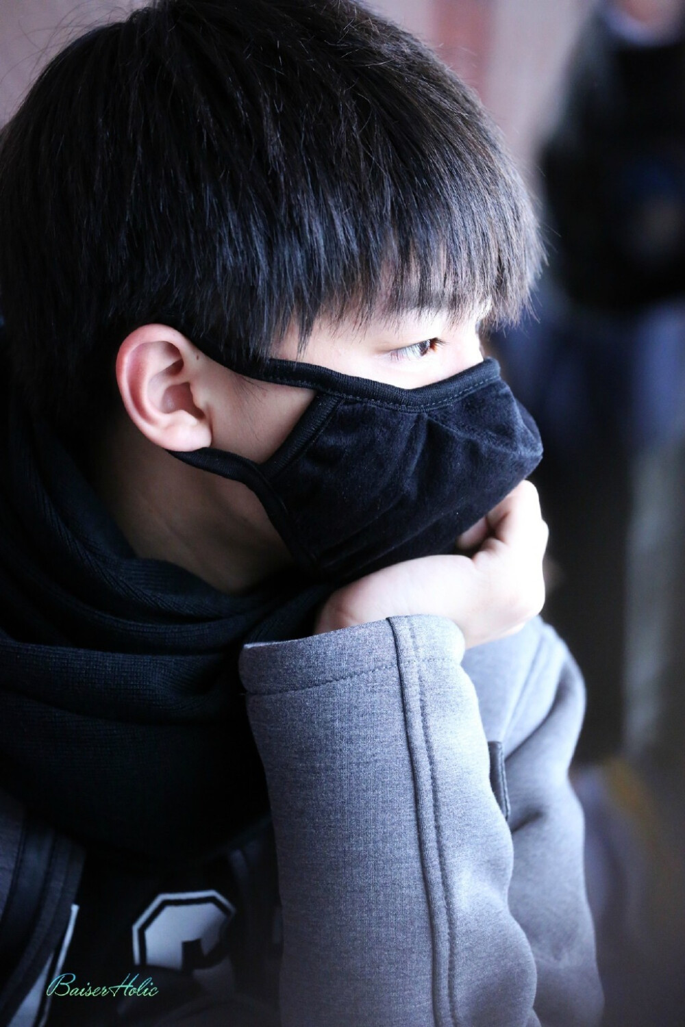 TFBOYS王俊凯 王俊凯，141207首都-江北机场高清图 cr.logo