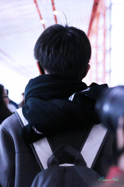 TFBOYS王俊凯 王俊凯，141207首都-江北机场高清图 cr.logo