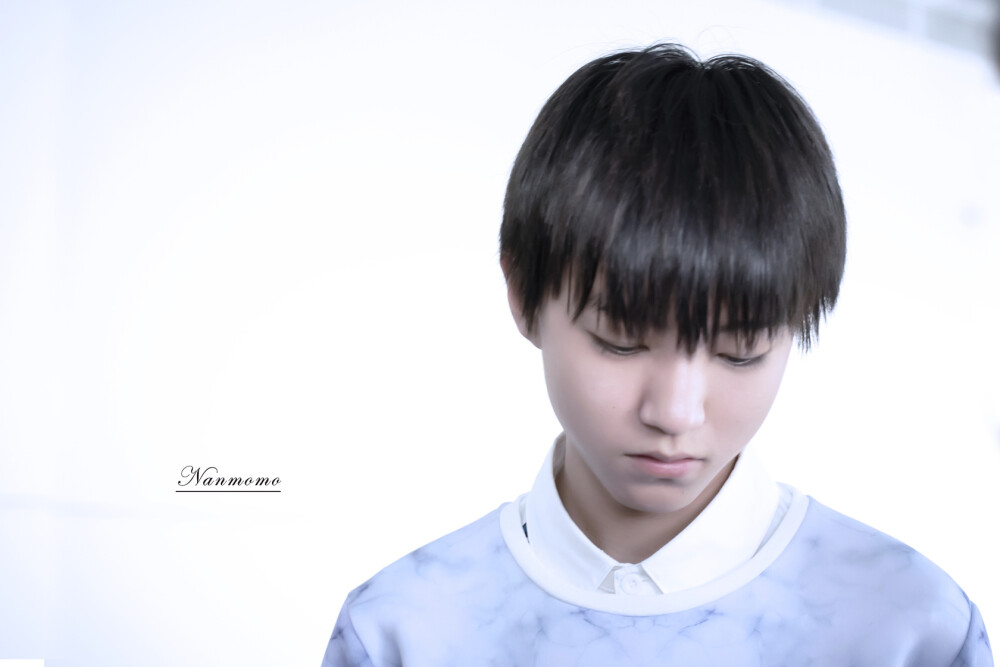 TFBOYS王俊凯 王俊凯，141230宝安-禄口机场高清图 cr.logo