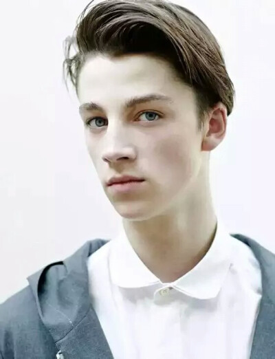 Ash Stymest