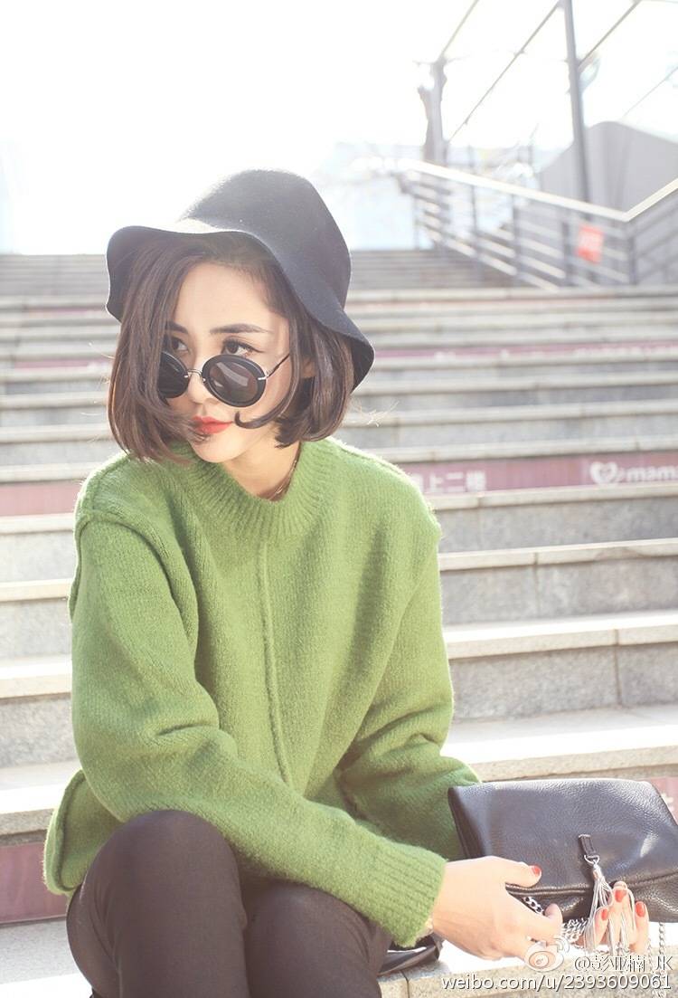 短发服装彭亚楠