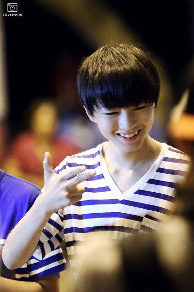 TFBOYS王俊凯 王俊凯 140810-140820暑假台湾行&amp;amp;偶像手记 cr.logo