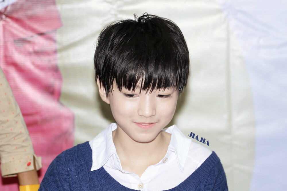 TFBOYS王俊凯 王俊凯，2013.10.04重庆首唱会高清图 cr.logo
