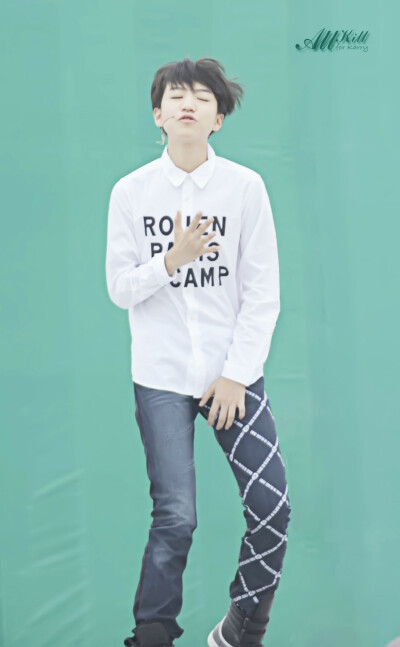 TFBOYS王俊凯 王俊凯 140725东方卫视我们一起来 cr.logo