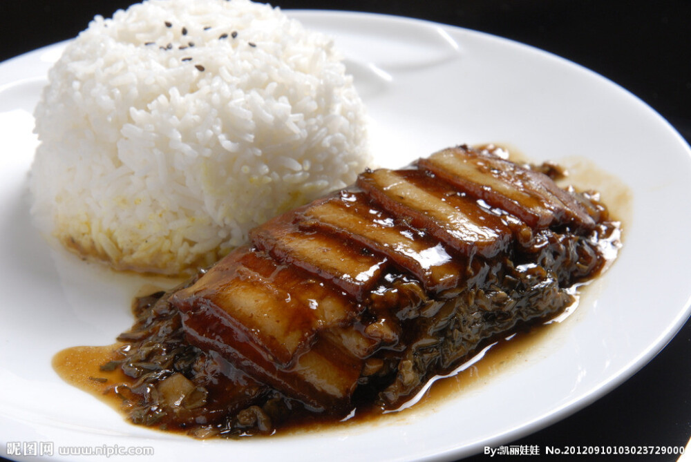 梅菜扣肉饭