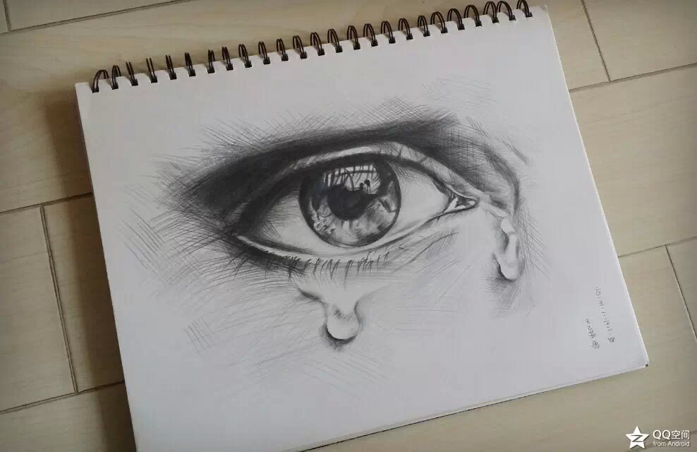 临摹的一张眼睛 原图网上挺火的