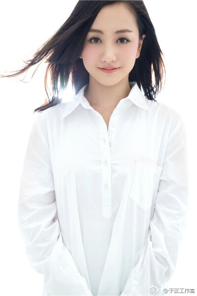美女演员杨蓉的写真硬照+杂志封面+时尚街拍 cr.于正工作室