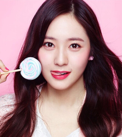 Krystal 150130Etude House