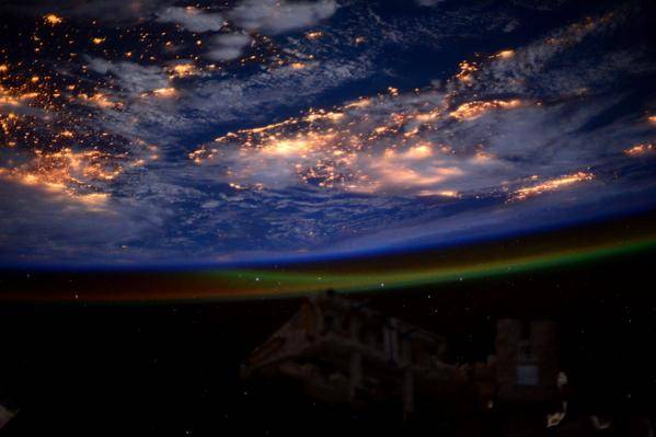 宇航员Sam Cristoforetti：“晚安， Buona notte dallo spazio! ” NASA