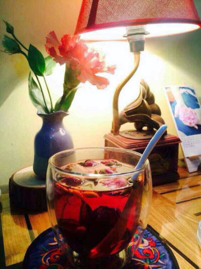 来杯洛神花(´･_･`)