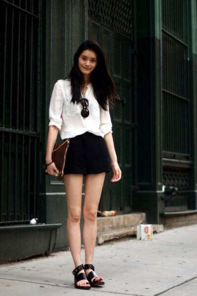 #超模#-奚梦瑶（Ming Xi）鬼马温婉可人儿，再来几组她的高分街拍Look...So Fashion！