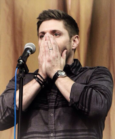 Jensen Ackles,Dean