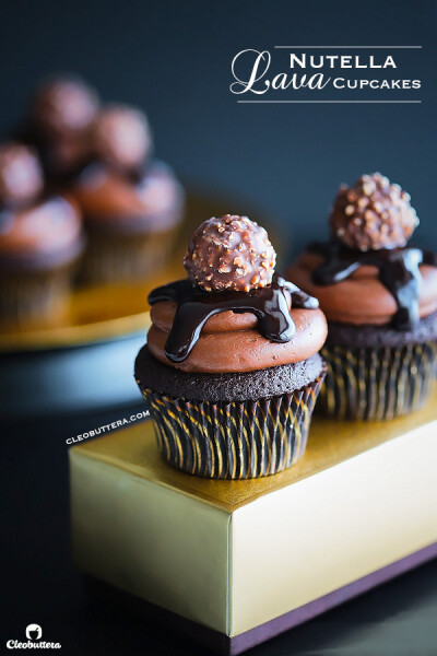 Nutella Lava Cupcakes