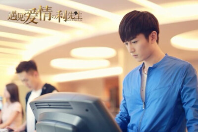 陈晓 饰演 利耀南