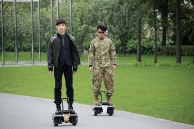 陈晓 饰演 利耀南