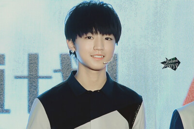 TFBOYS王俊凯 王俊凯，2014.10.17星钻圆梦计划公益活动 cr.logo