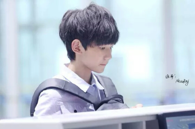 tfboys roy 王源 饭拍 机场