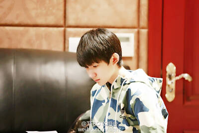 tfboys roy 王源 官方