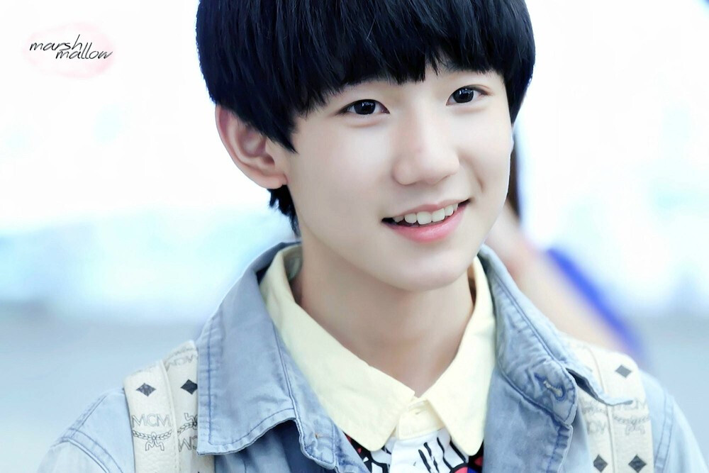 tfboys roy 王源 饭拍 机场