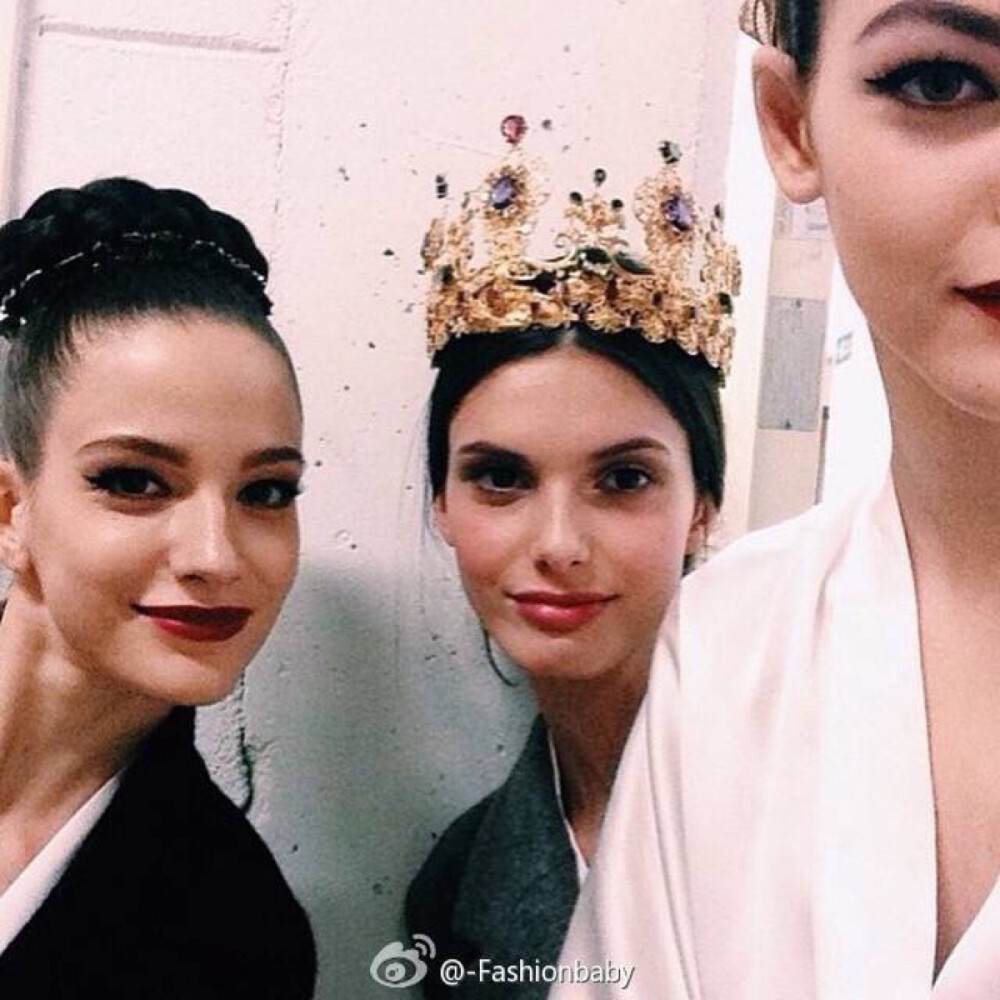 Backstage @ Dolce &amp;amp; Gabbana Alta Moda S/S 2015 。