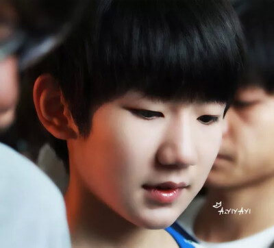 tfboys roy 王源 饭拍 机场