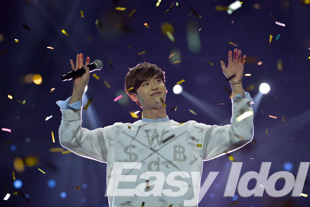 ＜拿图请先关注，谢谢咯＞硕大大2月7日广州fanmeeting #李钟硕# 造福之夜，造福广州，心塞太平洋、印度洋、大西洋、北冰洋、南冰洋