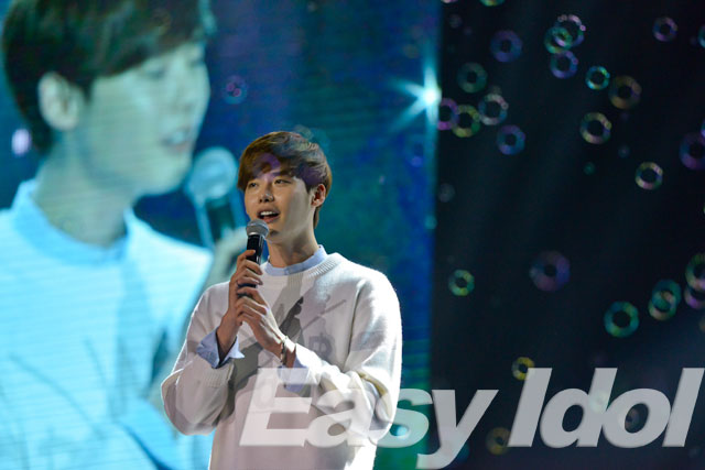 ＜拿图请先关注，谢谢咯＞硕大大2月7日广州fanmeeting #李钟硕# 造福之夜，造福广州，心塞太平洋、印度洋、大西洋、北冰洋、南冰洋