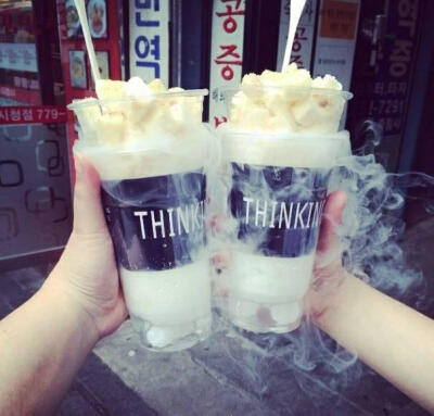 韩国首尔市政府附近的&amp;quot;Thinkingcoffee&amp;quot; 有仙气的起司刨冰！(✧﹃✧๑)听说韩国将会对中国游客免签证，韩国行走起~zZ”