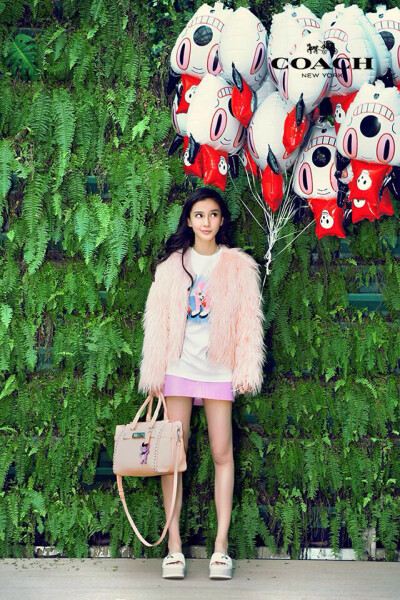 COACH 2015 春季新款 全民女神 Angelababy 俏皮演绎 COACH 2015 春季新款