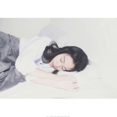 【头像】你的心事 幻化成云 在下成雨我才能够靠近你