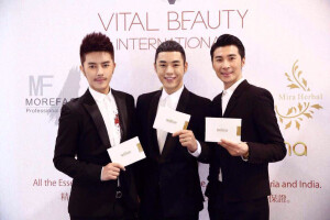 专业人士推荐薇龄@张瀚一 @颜家文 @汤舒喆 你值得拥有