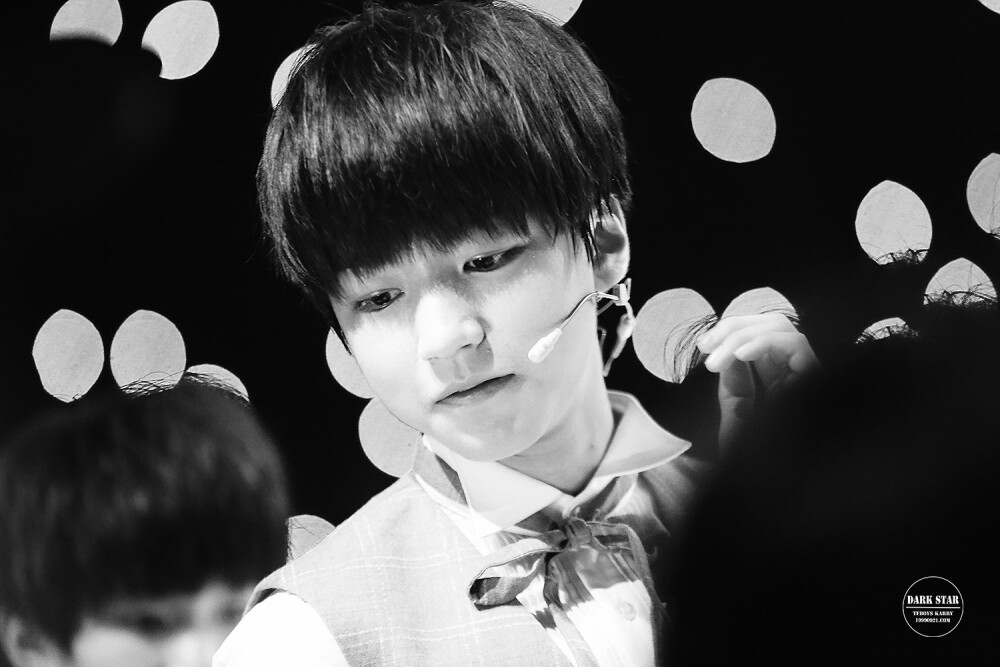 王俊凯 TFBOYS王俊凯 20140828年代秀节目录制cr.DarK_StaR_王俊凯个人站