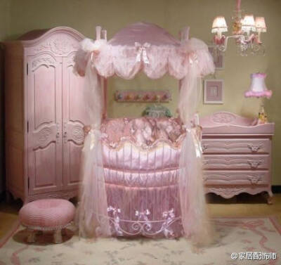粉红卧室