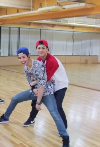 #GOT7 #段宜恩 #Mark #王嘉尔 #Jackson #MarkSon #宜嘉 cr:Logo