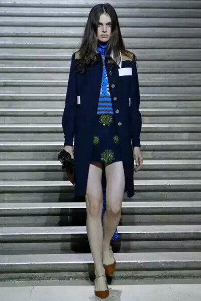 【MiuMiu2015早春系列】#巴黎时装周#气质长款＋暗色系短裙