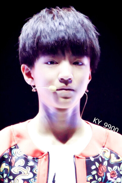 150211 央视网络春晚高清9P TFBOYS 王俊凯 cr:KY_9900