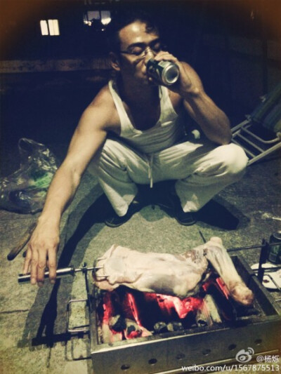 杨烁
