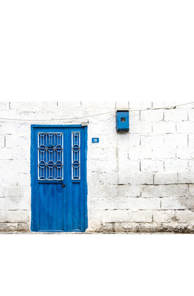 Blue Door Curated by Simple Inspo