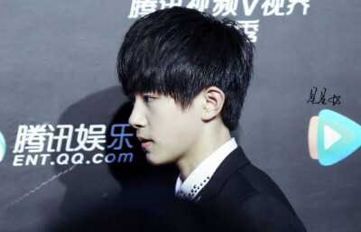 TFBOYS 易炀千玺 cr.logo