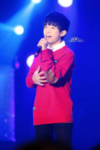 TFBOYS 易炀千玺 cr.logo