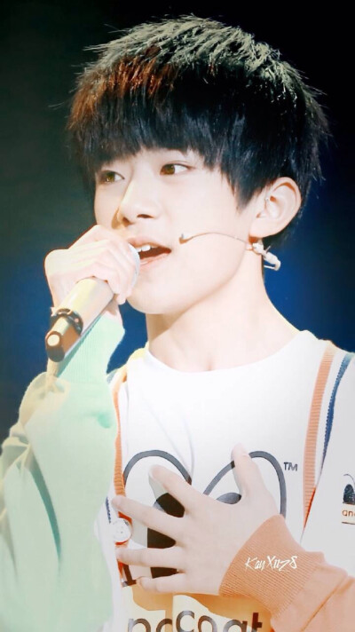 TFBOYS 易炀千玺 cr.logo