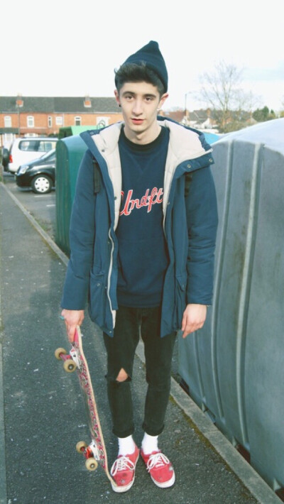 一大波帅哥壁纸来袭，你准备好了没？