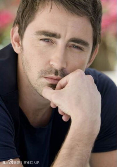 LEE PACE