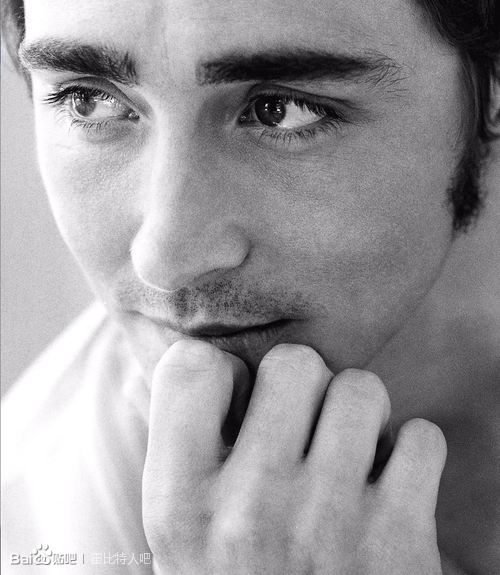 LEE PACE