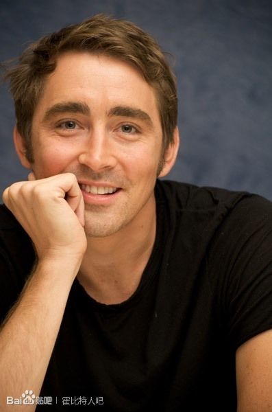 LEE PACE